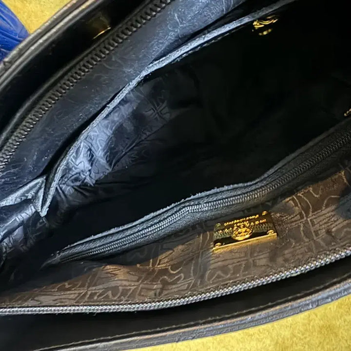 [BUNJANG] METROCITY Black Quilted Tote Bag / METROCITY 메트로시티 블랙 퀼팅 가방