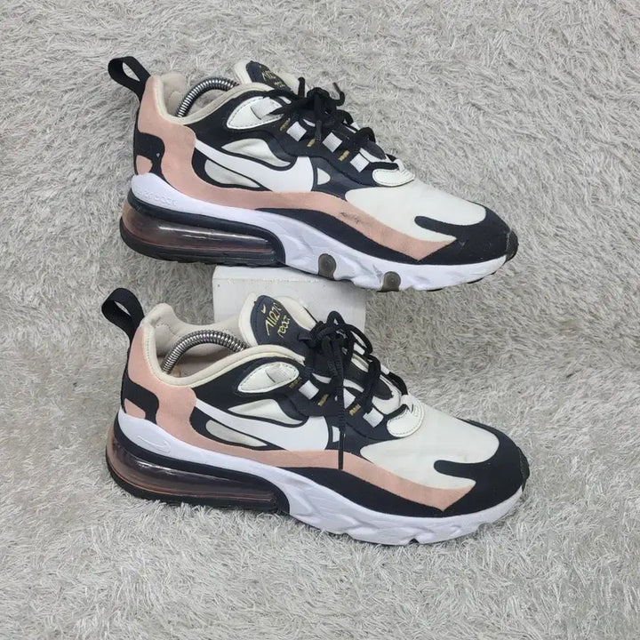 [BUNJANG] Nike Air Max 270 React Sneakers (Used) / 구제짱짱맨 240 나이키 에어맥스270 리액트 스니커즈