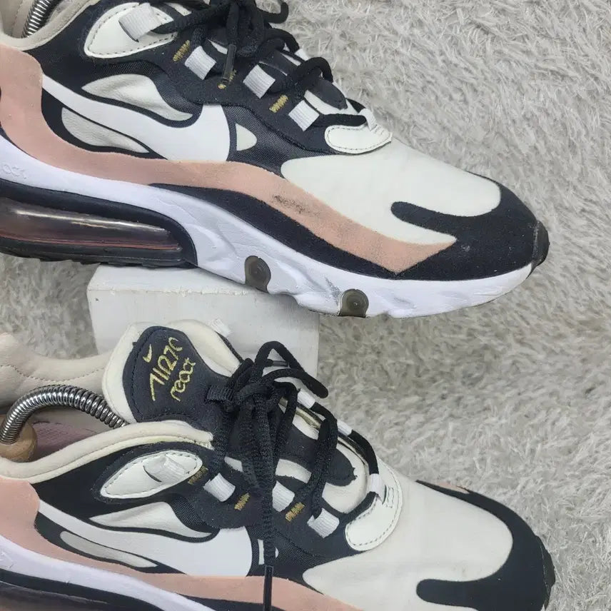 [BUNJANG] Nike Air Max 270 React Sneakers (Used) / 구제짱짱맨 240 나이키 에어맥스270 리액트 스니커즈