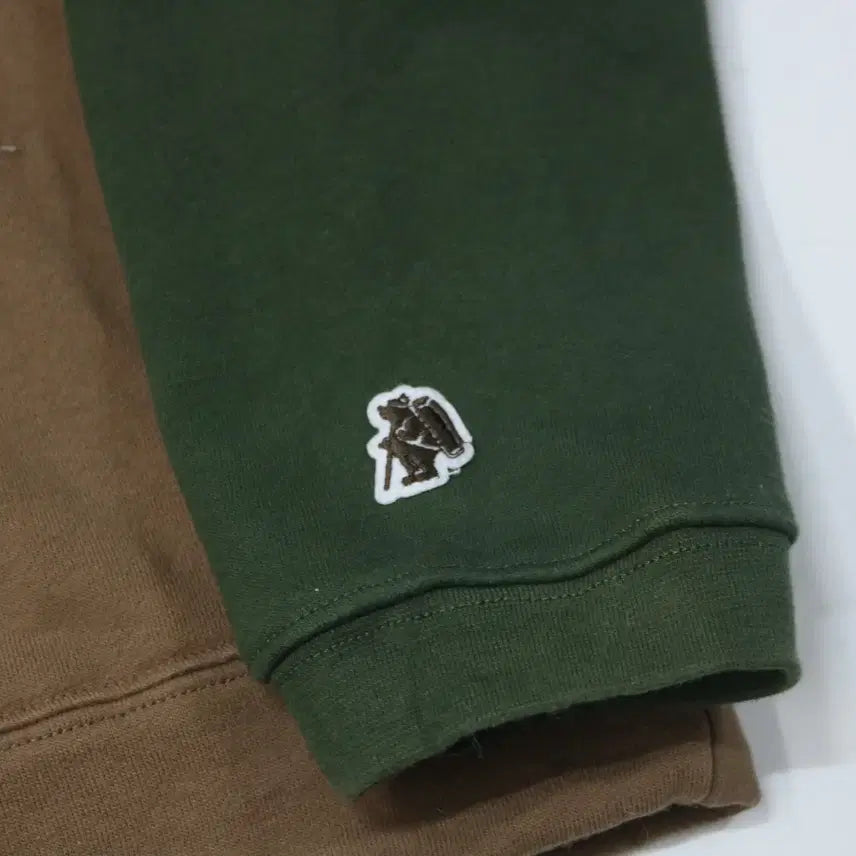[BUNJANG] Cobmaster Moai Graphic Raglan Sweatshirt / 콜마스터 빈티지 백패킹 모아이 그래픽 나그랑 맨투맨 (F)