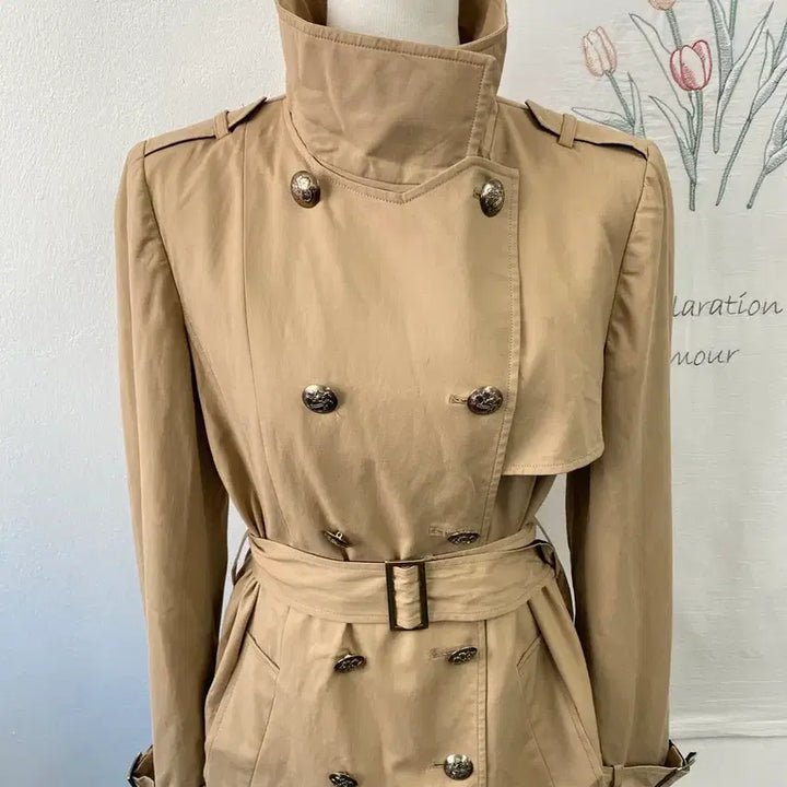 [BUNJANG] Rian Beige Double Button Trench Coat / 오염특가>>리안 베이지색 더블 버튼 트렌치 코트
