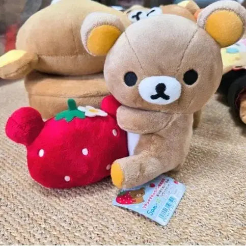 [BUNJANG] San-X Rare Strawberry Rilakkuma Plush Doll / [고전] 산엑스 희귀 레어 딸기 리락쿠마 인형