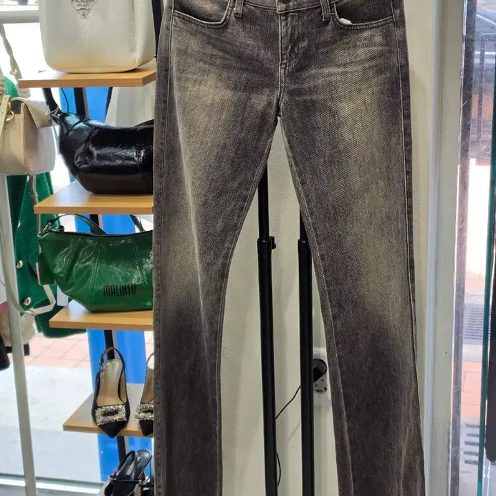 [BUNJANG] SIWY Low-Rise Grey Wash Denim Pants Size 26 / 씨위 로우라이즈 그레이 워싱 데님 팬츠 26