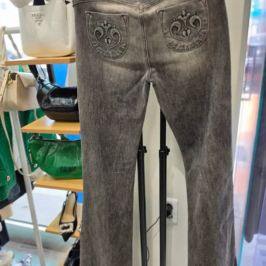 [BUNJANG] SIWY Low-Rise Grey Wash Denim Pants Size 26 / 씨위 로우라이즈 그레이 워싱 데님 팬츠 26