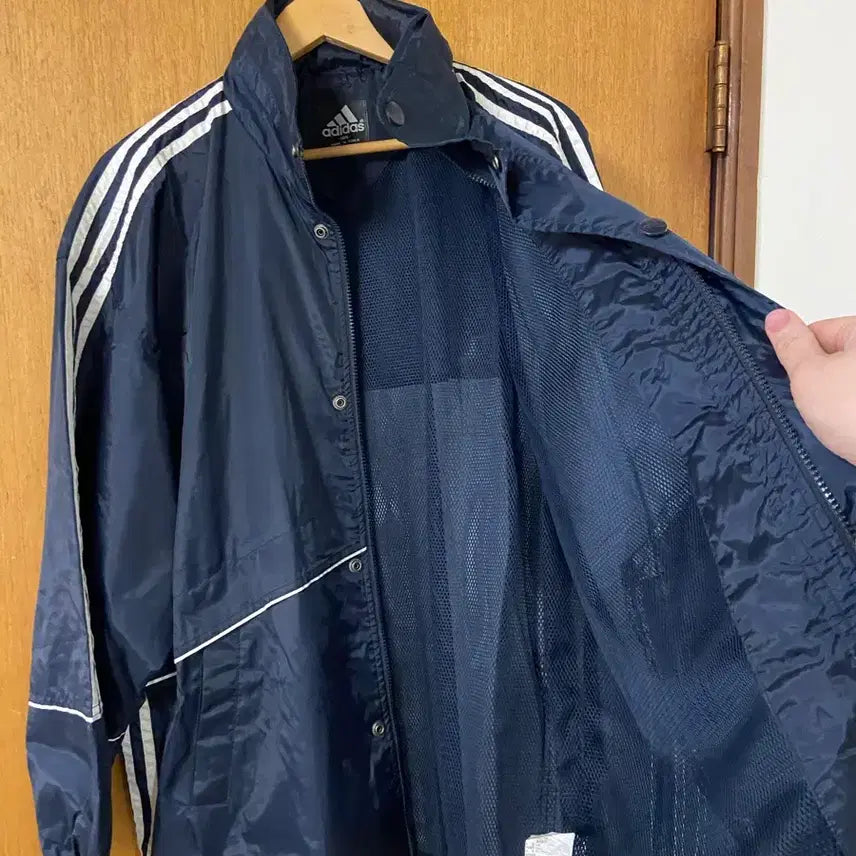 [BUNJANG] Adidas Navy Three-Stripe Windbreaker Jacket / 빈티지 아디다스 네이비 삼선 바람막이 자켓