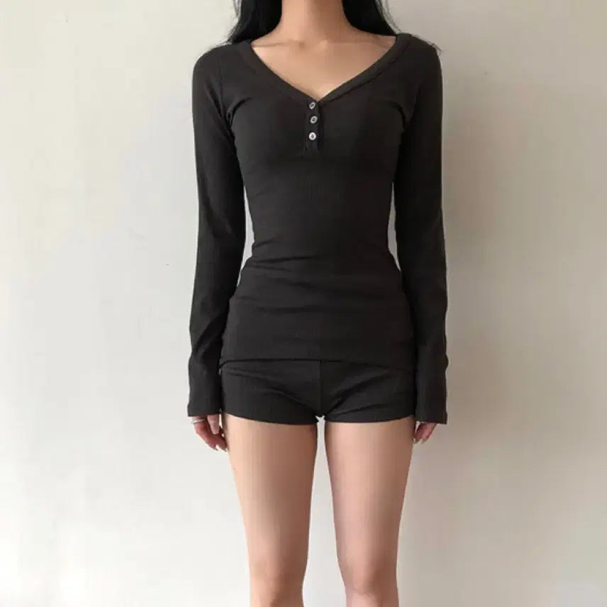 [BUNJANG] Deep Saway Hug Me Top Charcoal / 딥스웨이 hug me set (top) 차콜