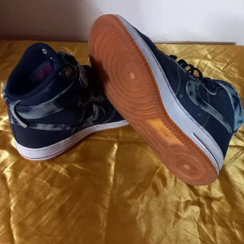 [BUNJANG] Nike Air Force 1 High Navy Denim Sneakers / 나이키 에어포스1 하이탑 네이비 데님 (Air Force 1 High)