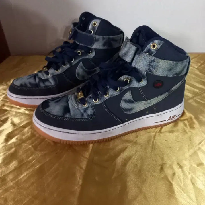 [BUNJANG] Nike Air Force 1 High Navy Denim Sneakers / 나이키 에어포스1 하이탑 네이비 데님 (Air Force 1 High)