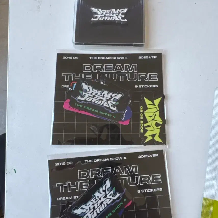 [BUNJANG] NCT Dream Tour T-shirt Bundle Set (Sealed) / NCT Dream Tour 티셔츠 + 포토카드+로고+스티커 미개봉