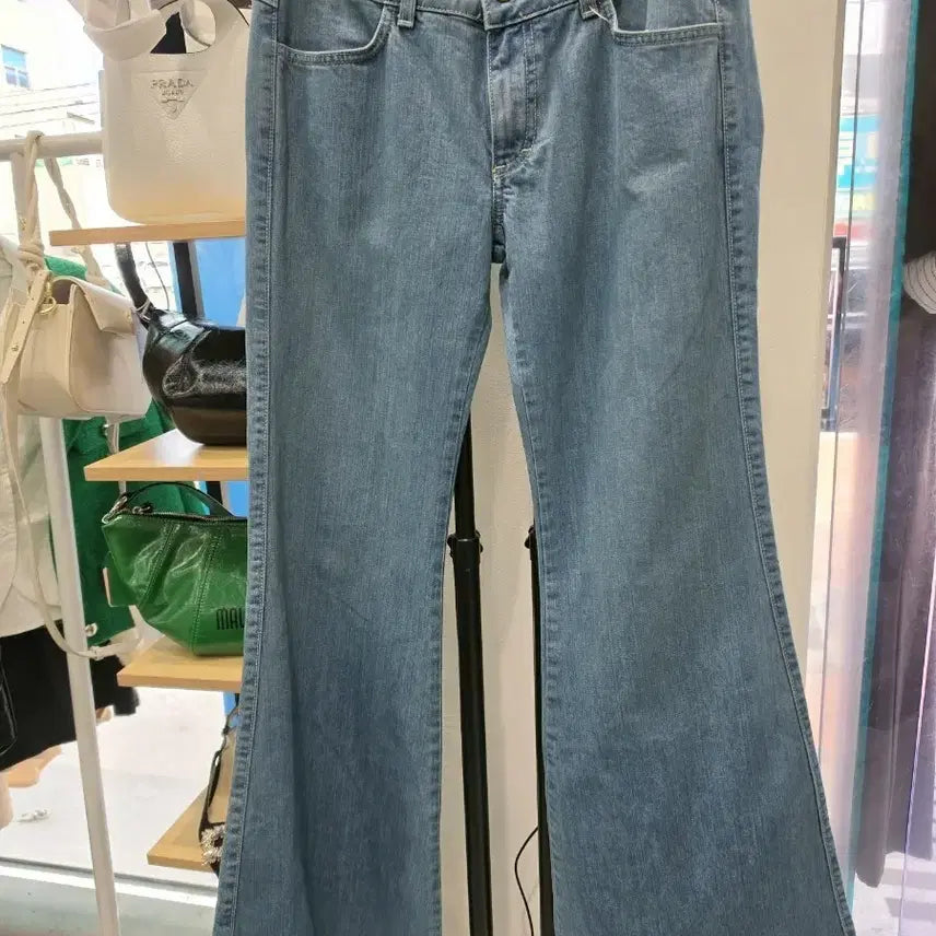 [BUNJANG] SIWY Bootcut Denim Jeans / 씨위 데님 부츠컷 청바지