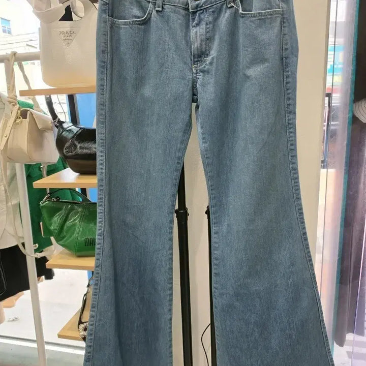 [BUNJANG] SIWY Bootcut Denim Jeans / 씨위 데님 부츠컷 청바지