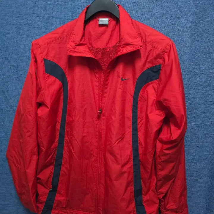 [BUNJANG] Nike Red Windbreaker L Size / 나이키 레드 바람막이 L 사이즈
