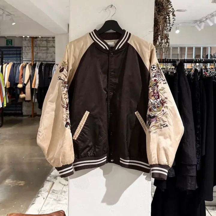 [BUNJANG] Captain Santa Brown Sports Embroidered Sukajan Jacket / 캡틴 산타 브라운 스포츠 자수 스카쟌 자켓