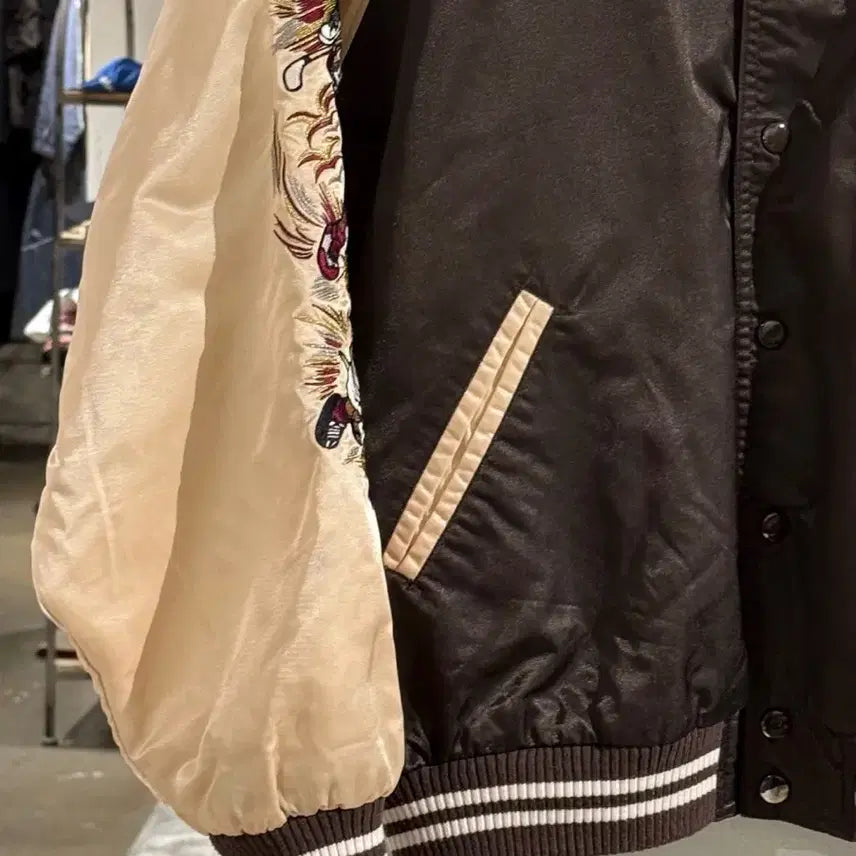 [BUNJANG] Captain Santa Brown Sports Embroidered Sukajan Jacket / 캡틴 산타 브라운 스포츠 자수 스카쟌 자켓