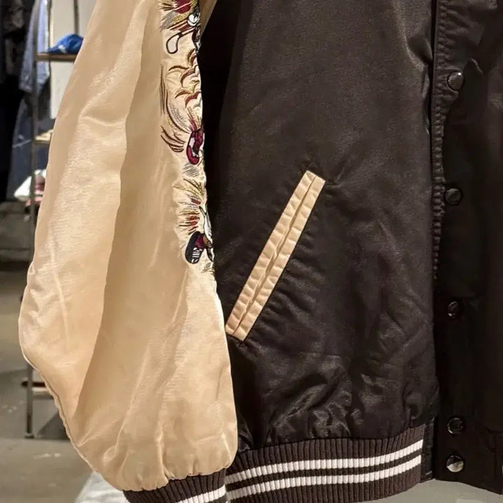 [BUNJANG] Captain Santa Brown Sports Embroidered Sukajan Jacket / 캡틴 산타 브라운 스포츠 자수 스카쟌 자켓