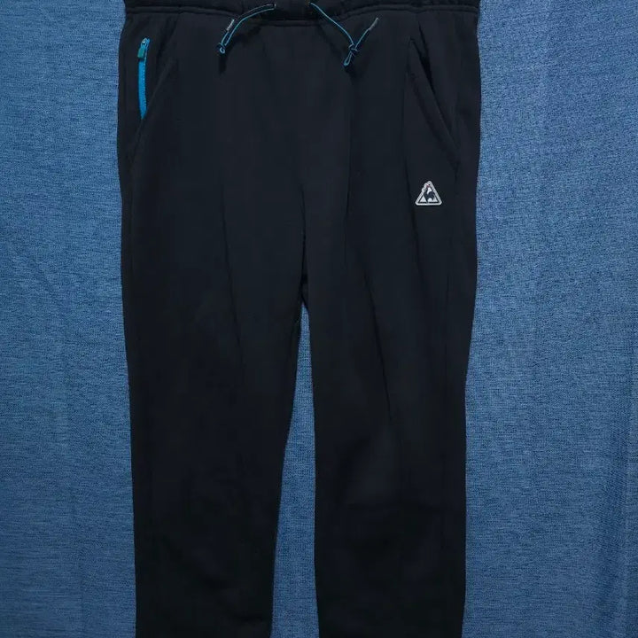 [BUNJANG] Le Coq Sportif Black Training Pants / 르꼬끄 스포르티브 블랙 트레이닝
