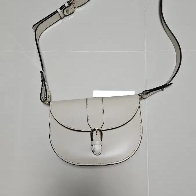 [BUNJANG] Mur Calfskin Crossbody Bag / 무르 소가죽백