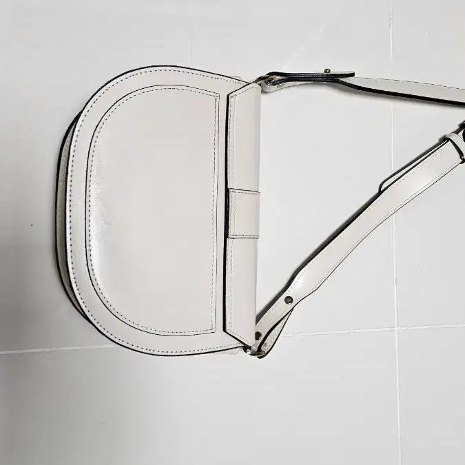 [BUNJANG] Mur Calfskin Crossbody Bag / 무르 소가죽백