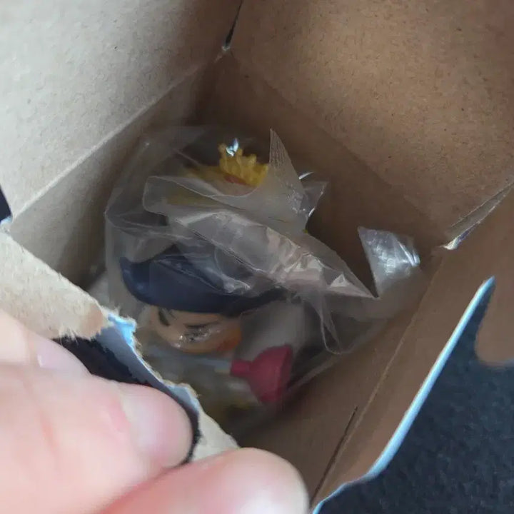 [BUNJANG] Crayon Shin-chan Hidden Cheolsu Figure / 짱구 천하떡잎학교 히든 철수 입니다.피규어