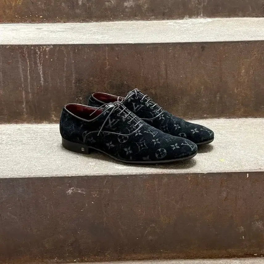 [BUNJANG] Louis Vuitton Monogram Velvet Oxford Shoes / 루이비통 블랙 모노그램 벨벳 옥스퍼드 슈즈
