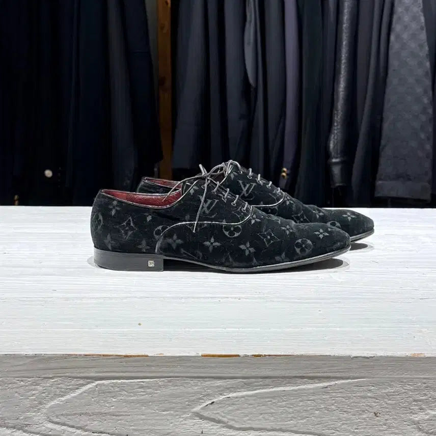 [BUNJANG] Louis Vuitton Monogram Velvet Oxford Shoes / 루이비통 블랙 모노그램 벨벳 옥스퍼드 슈즈