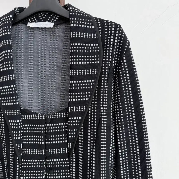 [BUNJANG] Lamure RAYURE Paris Black Pattern Jacket / 정품 라뮤르 RAYURE 파리 블랙 패턴 자켓