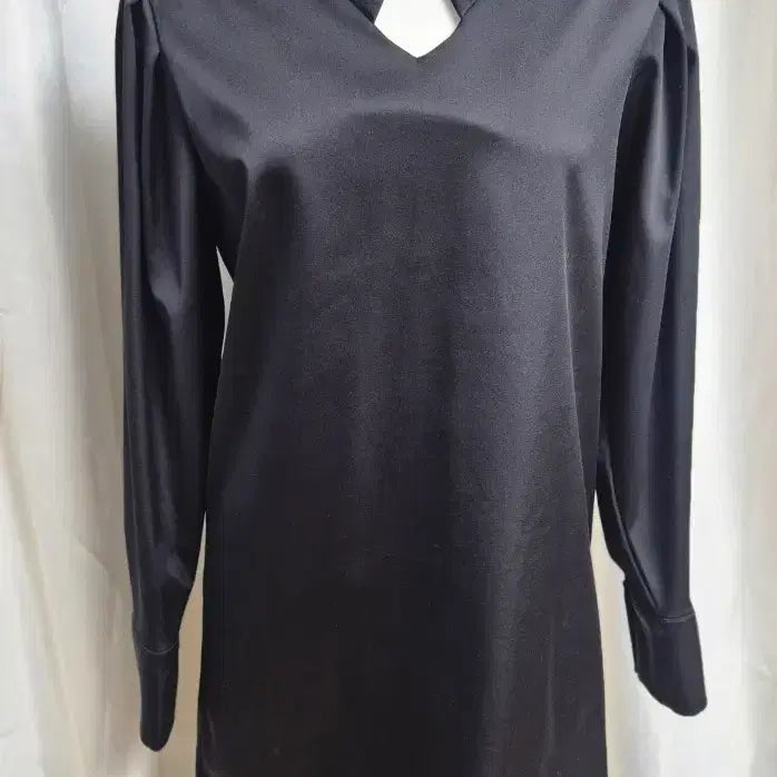 [BUNJANG] DEW E DEW E Black Mini Dress / 듀이듀이(DEW E DEW E) 블랙미니 원피스