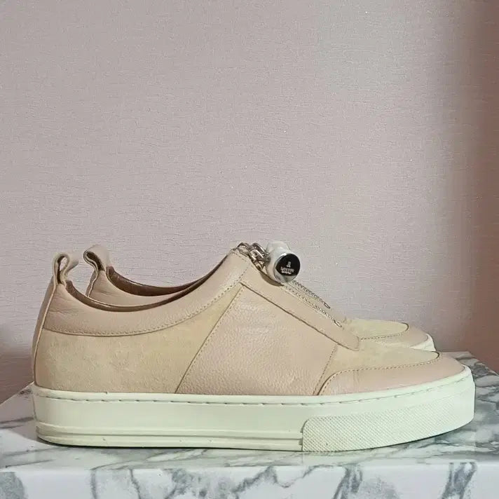 [BUNJANG] Lanvin Collection Suede Leather Sneakers / 한섬 랑방컬렉션 스웨이드가죽 스니커즈 240