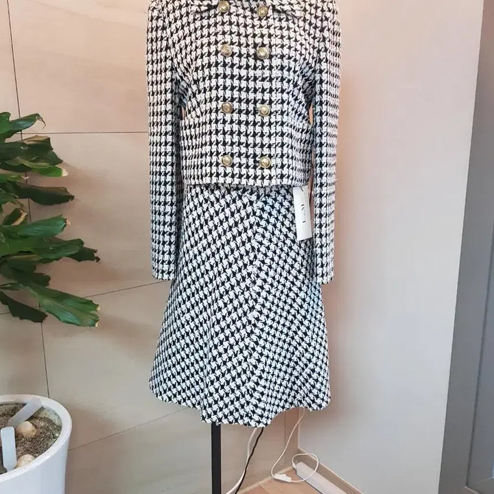 [BUNJANG] Missa E.B.M Tweed Jacket &amp; Skirt Set / 미샤 라인 E.B.M 트위드 자켓 스커트 셋업 일본원단 65만 하객룩