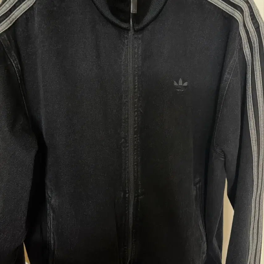 [BUNJANG] Adidas Adicolor Denim Firebird Track Top True Black Denim / 아디다스 아디컬러 데님 파이어버드 트랙탑 트루 블랙 데님 - US 사이즈