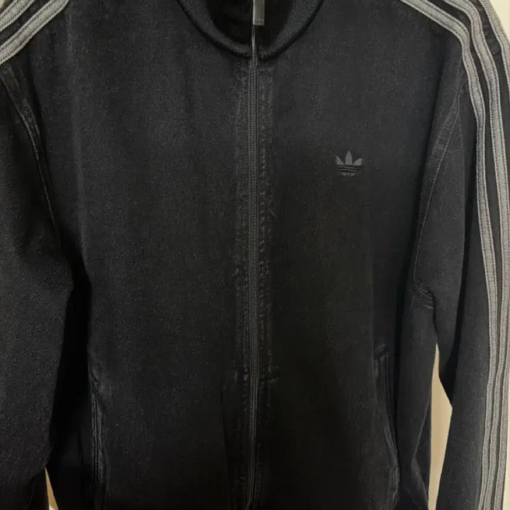[BUNJANG] Adidas Adicolor Denim Firebird Track Top True Black Denim / 아디다스 아디컬러 데님 파이어버드 트랙탑 트루 블랙 데님 - US 사이즈