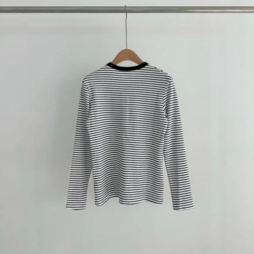 [BUNJANG] CLN Gold Button Ribbed Knit Top / CLN 골드버튼 골지 니트 1color