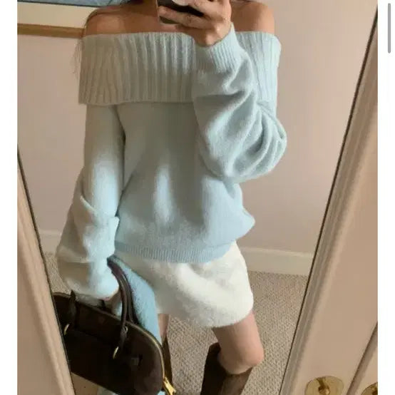 [BUNJANG] Wearerow Alpaca Off-shoulder Knit Charcoal / 웨어로우 알파카 오프숄더 니트 차콜 새상품