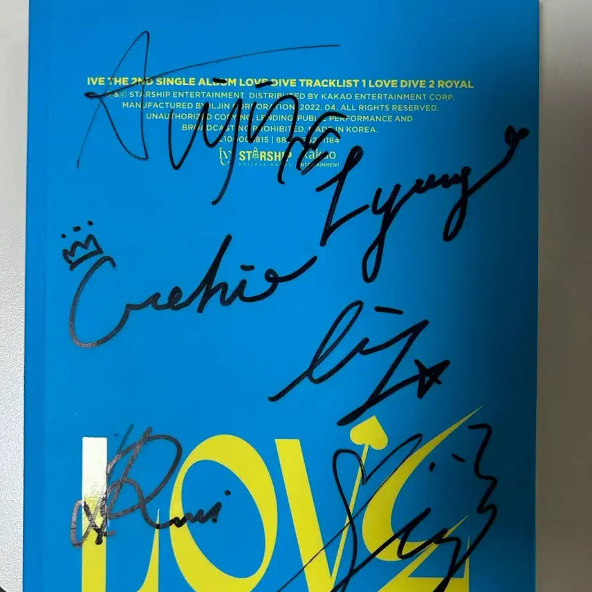 [BUNJANG] IVE LOVE DIVE Signed Album / 아이브 LOVE DIVE 친필 싸인 앨범