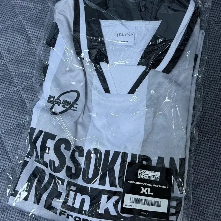 [SOLD OUT] 미개봉)결속밴드 봇치더락 레플리카 티셔츠 XL