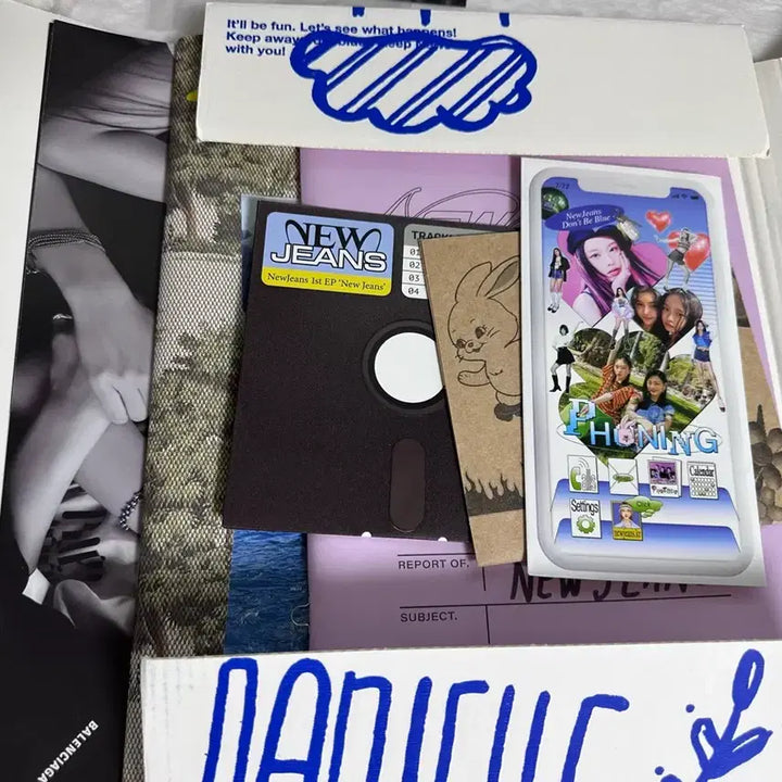 [SOLD OUT] 뉴진스 블루북 개봉앨범 포카 민지 하니 다니엘 해린 혜인