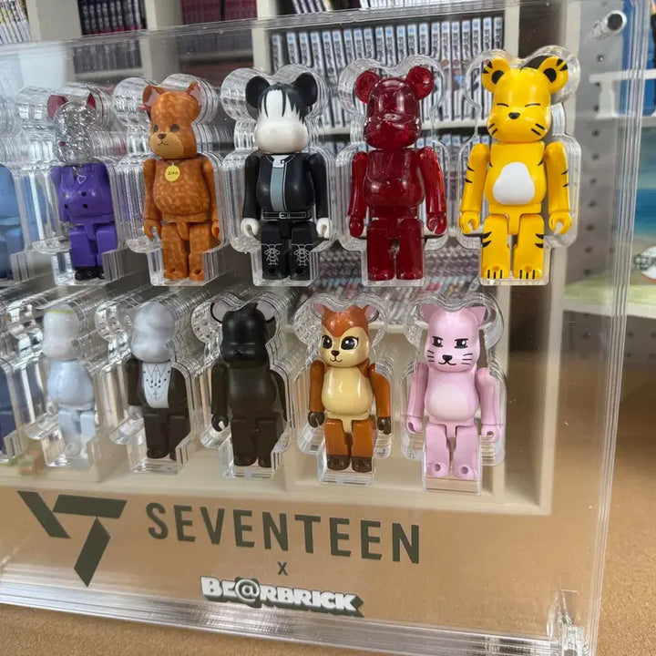 [BUNJANG] Seventeen Bearbrick 13-Cube Acrylic Showcase / 세븐틴 베어브릭 13구 아크릴 쇼케이스 로고 하단형