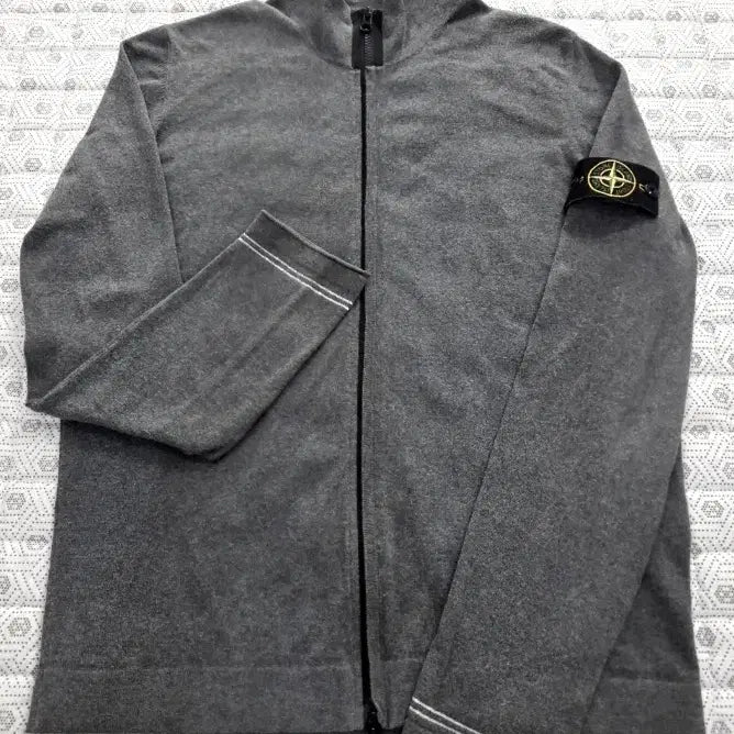 [SOLD OUT] 스톤아일랜드 남성 니트 집업 L