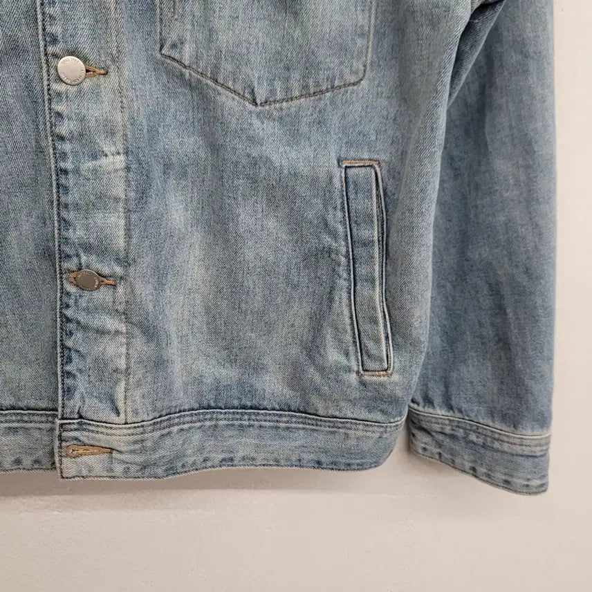 [BUNJANG] Spao Washing Denim Jacket / [100/L] 스파오 워싱 데님 자켓 청자켓
