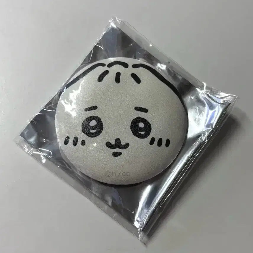 [BUNJANG] Chiikawa Chinese Restaurant Dumpling Badge / 치이카와 중화반점 만두 뱃지 먼작귀