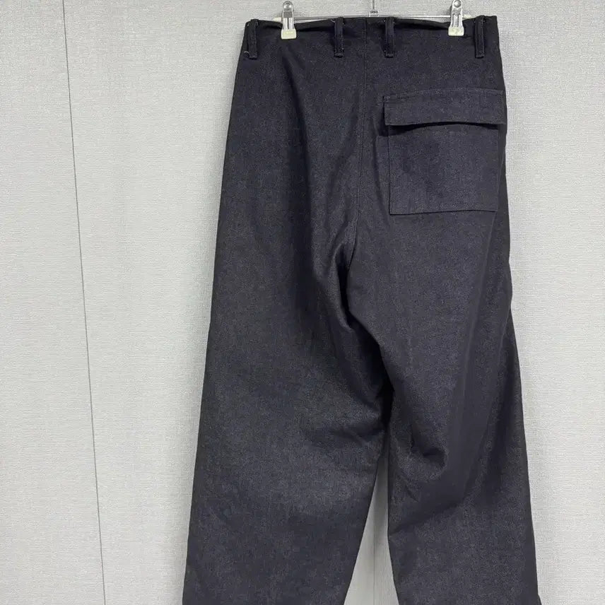 [SOLD OUT] 해칭룸 스노우진 워시드 팬츠