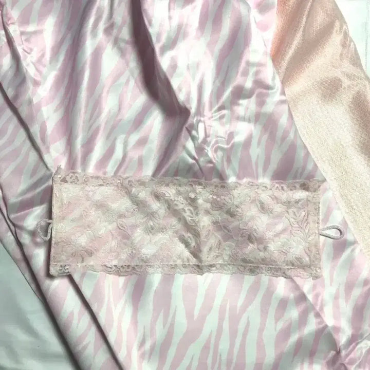 [BUNJANG] Zebra Lace Curtain 200x230cm / 핑크 지브라 레이스 커튼 200x230cm