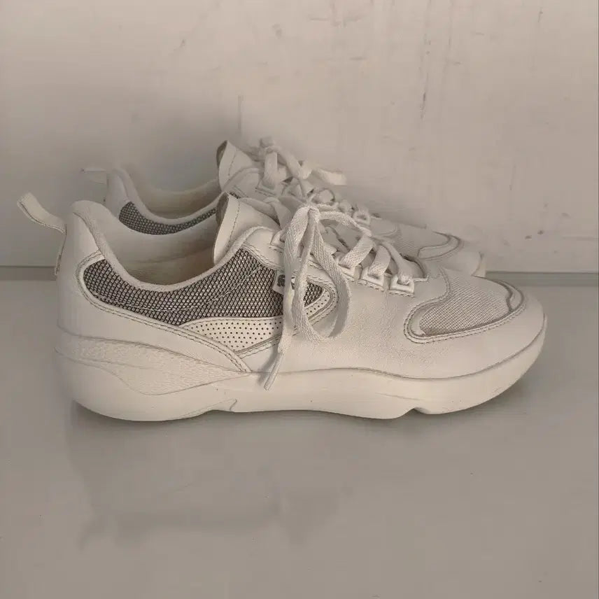 [BUNJANG] Lacoste Wildcard Sneakers / 270mm 라코스테 와일드카드 운동화
