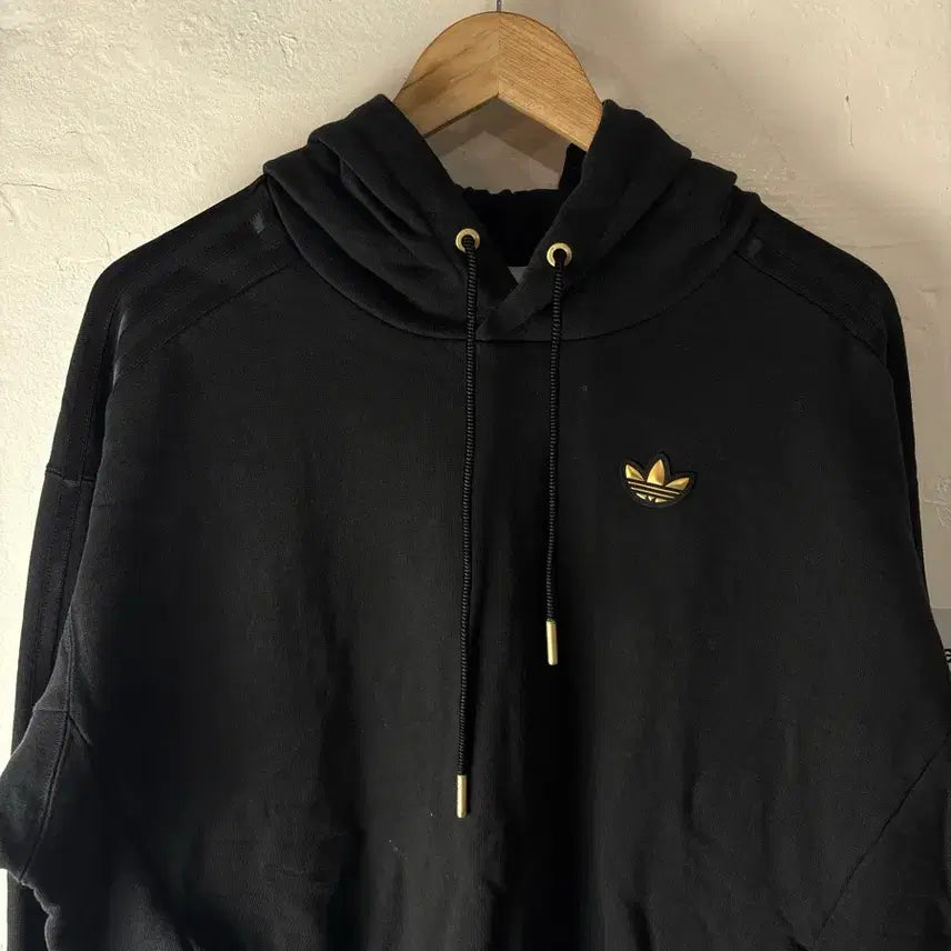 [BUNJANG] Adidas Gold and Black Hoodie / 아디다스 검골 후드티