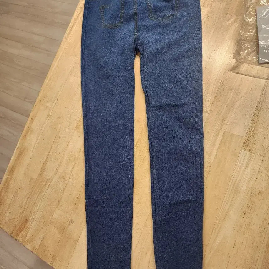 [BUNJANG] Leggings - Free Size / (새상품) 청 레깅스 free사이즈 66 쫄바지 물빠짐한개총기장 75센치