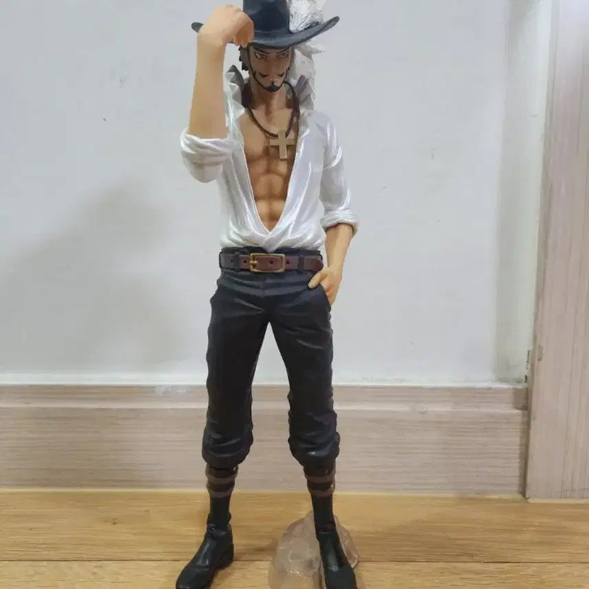 [BUNJANG] One Piece Mihawk Figure Ichiban Kuji B Prize / 원피스 미호크 피규어 이치방쿠지 b상