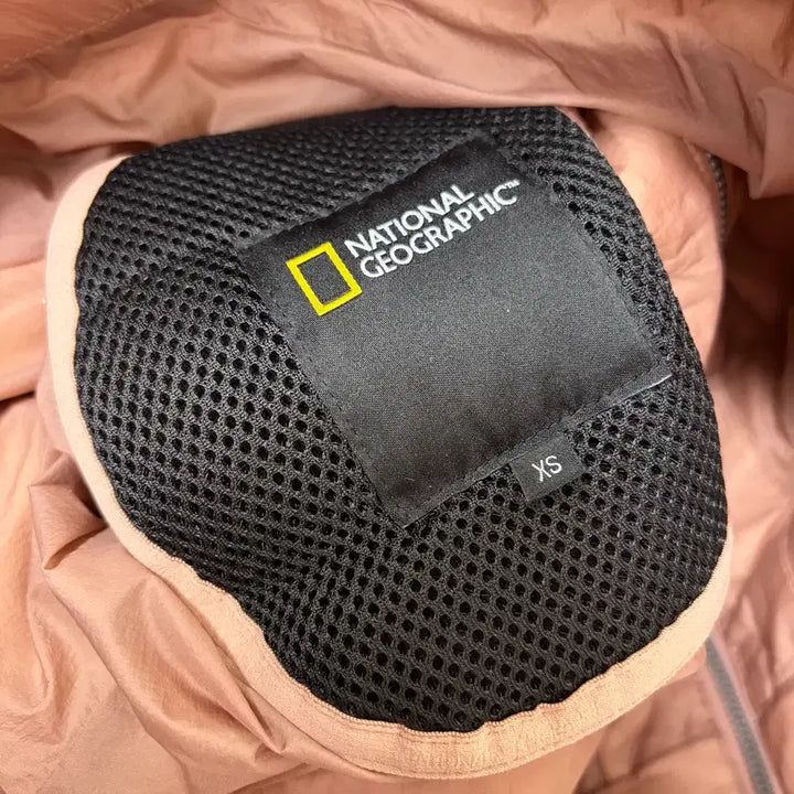 [BUNJANG] National Geographic Lightweight Padded Jacket / 내셔널지오그래픽 경량패딩[2220]