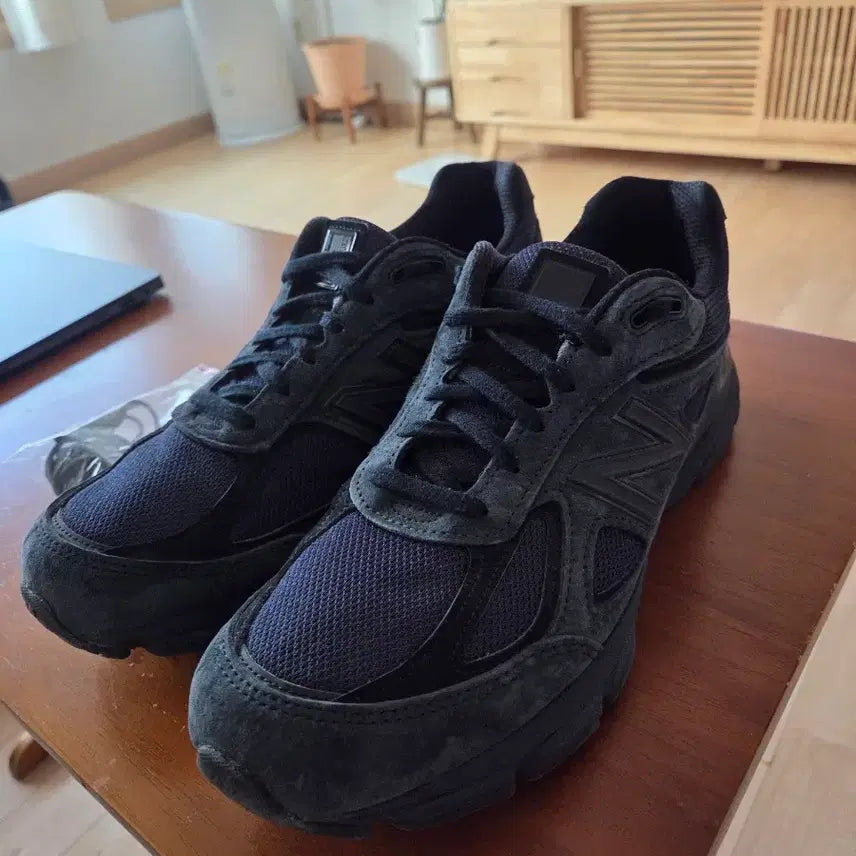 [BUNJANG] New Balance JOUND 990v4 Navy Sneakers / 뉴발란스 자운드 990v4 네이비 285