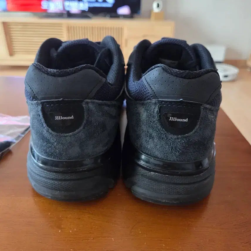 [BUNJANG] New Balance JOUND 990v4 Navy Sneakers / 뉴발란스 자운드 990v4 네이비 285