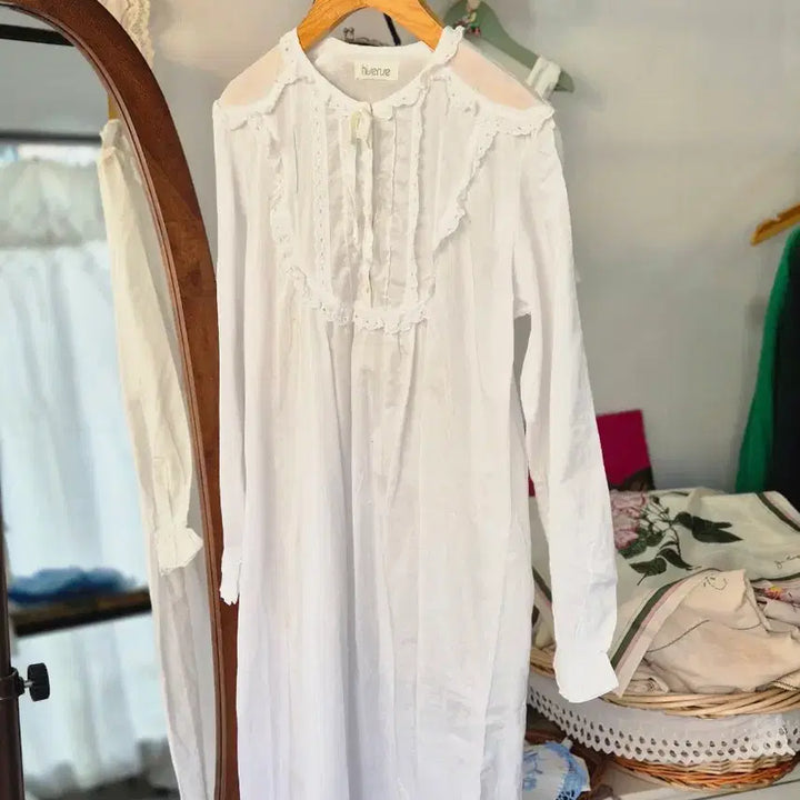 [BUNJANG] Hivense Lace Detail Pajamas / hivense 레이스 디테일 잠옷